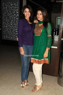 Shraddha Das feet photo thumbnail