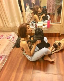 Shraddha Das feet photo thumbnail