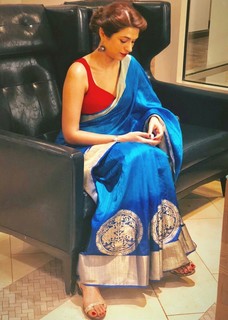 Shraddha Das feet photo thumbnail