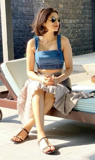 Shraddha Das feet photo thumbnail