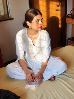 Shraddha Das feet photo thumbnail