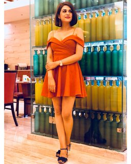 Shraddha Das feet photo thumbnail