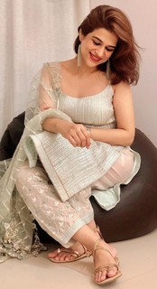 Shraddha Das feet photo thumbnail