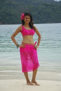 Shraddha Das feet photo thumbnail