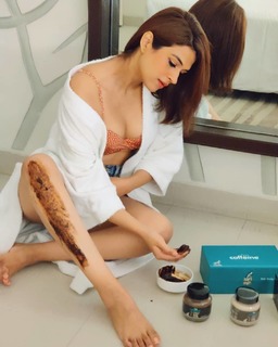 Shraddha Das feet photo thumbnail