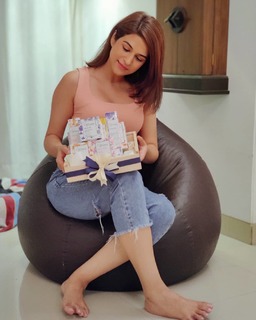 Shraddha Das feet photo thumbnail