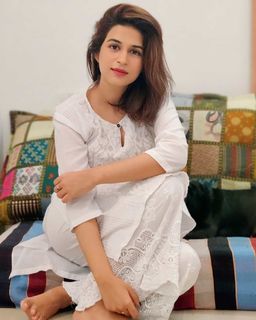 Shraddha Das feet photo thumbnail