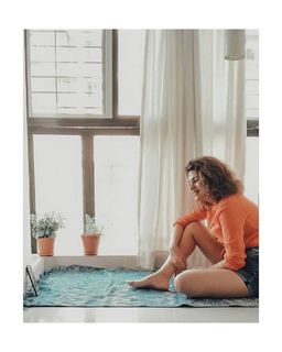 Shraddha Das feet photo thumbnail