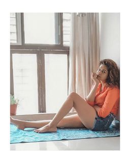 Shraddha Das feet photo thumbnail