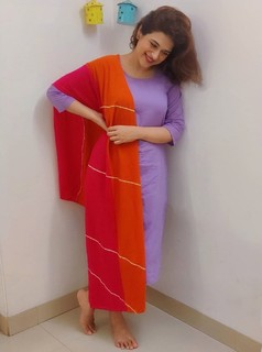 Shraddha Das feet photo thumbnail