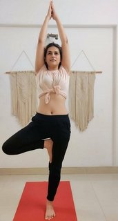 Shraddha Das feet photo thumbnail