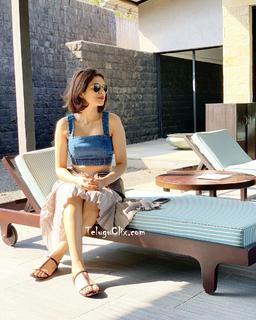 Shraddha Das feet photo thumbnail