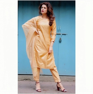 Shraddha Das feet photo thumbnail