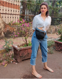 Shraddha Das feet photo thumbnail