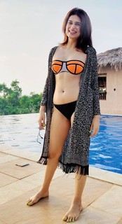 Shraddha Das feet photo thumbnail