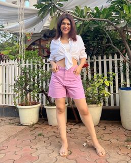 Shraddha Das feet photo thumbnail