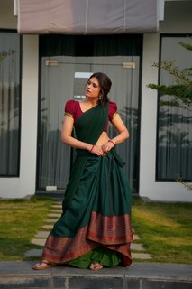 Shraddha Das feet photo thumbnail