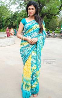 Shraddha Das feet photo thumbnail