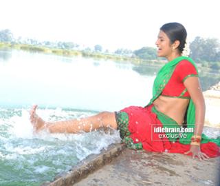 Shraddha Das feet photo thumbnail