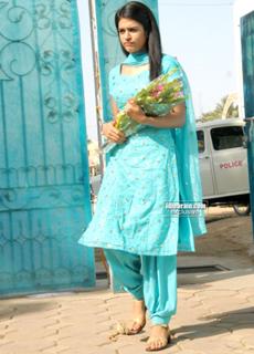 Shraddha Das feet photo thumbnail