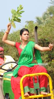 Shraddha Das feet photo thumbnail