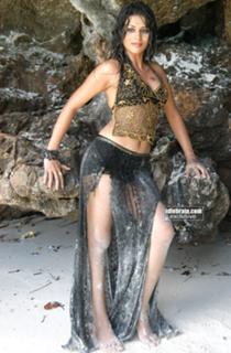 Shraddha Das feet photo thumbnail