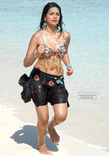 Shraddha Das feet photo thumbnail