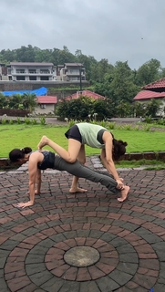 Shraddha Das feet photo thumbnail