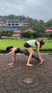 Shraddha Das feet photo thumbnail