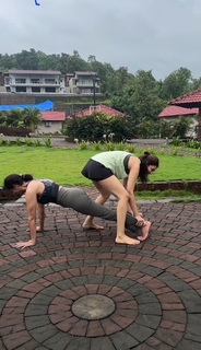 Shraddha Das feet photo thumbnail