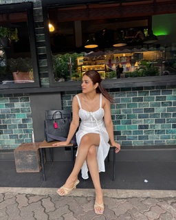 Shraddha Das feet photo thumbnail