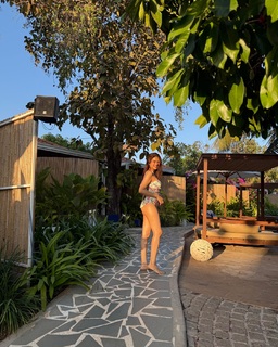 Shraddha Das feet photo thumbnail