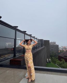 Shraddha Das feet photo thumbnail