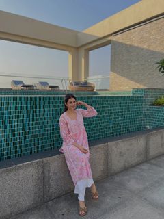 Shraddha Das feet photo 4