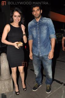 Shraddha Kapoor feet photo thumbnail