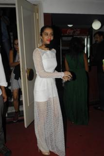 Shraddha Kapoor feet photo thumbnail