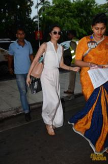 Shraddha Kapoor feet photo thumbnail