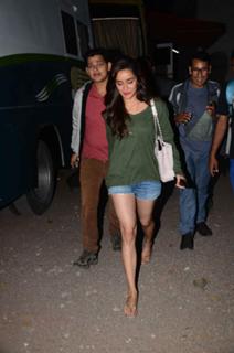 Shraddha Kapoor feet photo thumbnail