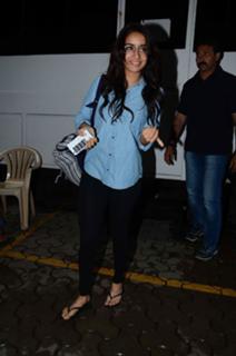 Shraddha Kapoor feet photo thumbnail