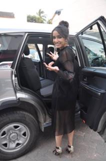 Shraddha Kapoor feet photo thumbnail