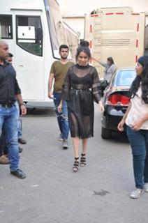 Shraddha Kapoor feet photo thumbnail