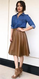 Shraddha Kapoor feet photo thumbnail