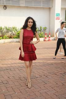 Shraddha Kapoor feet photo thumbnail