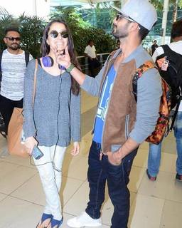 Shraddha Kapoor feet photo thumbnail