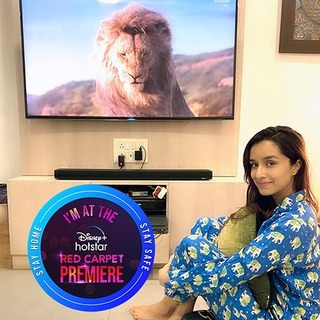 Shraddha Kapoor feet photo thumbnail