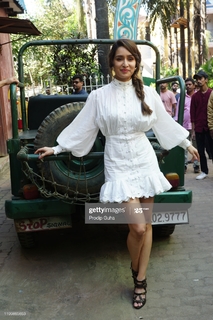 Shraddha Kapoor feet photo thumbnail
