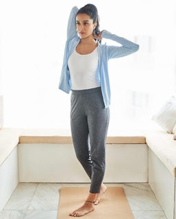 Shraddha Kapoor feet photo thumbnail
