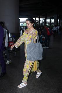 Shraddha Kapoor feet photo thumbnail