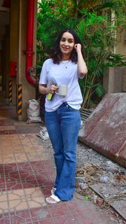 Shraddha Kapoor feet photo thumbnail