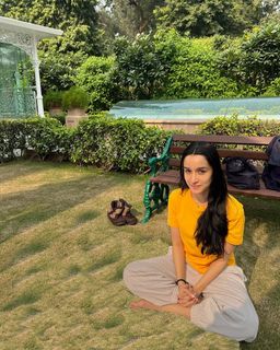 Shraddha Kapoor feet photo 5